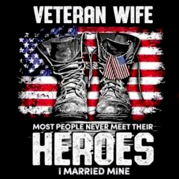 Meet your Posher, Mia - Picture 1 of 1